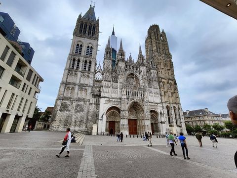 Visita Erasmus a França: Una Experiència de Cooperació Internacional a Rouen i altres Centres Educatius
