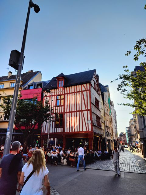 Visita Erasmus a França: Una Experiència de Cooperació Internacional a Rouen i altres Centres Educatius